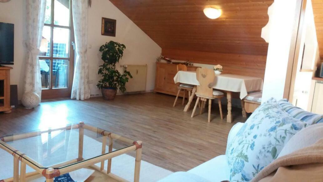 Ferienwohnung Franzi Garmisch-Partenkirchen Exterior photo